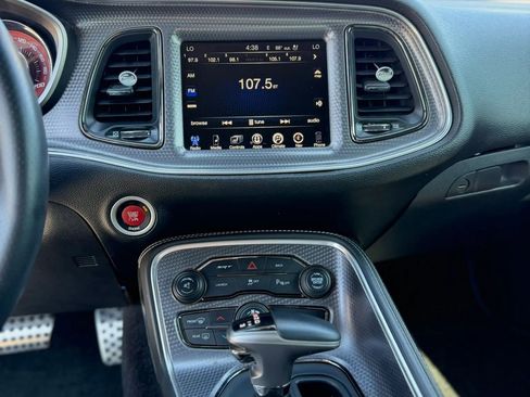 Used 2016 Dodge Challenger SRT Hellcat RWD image 16