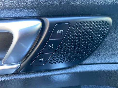 Used 2020 Kia Telluride SX image 25