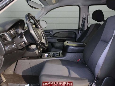 Used 2011 Chevrolet Avalanche LS image 19