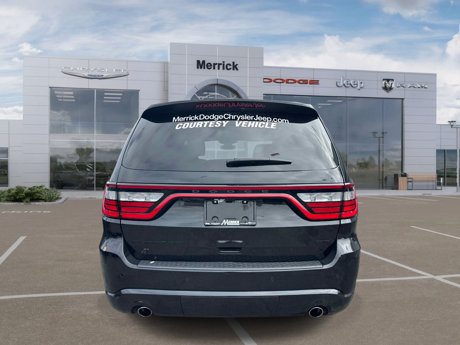 Used 2025 Dodge Durango GT w/ Blacktop Package AWD/4WD image 7