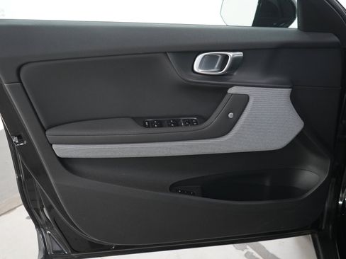 Used 2021 Polestar Polestar 2 AWD/4WD image 19