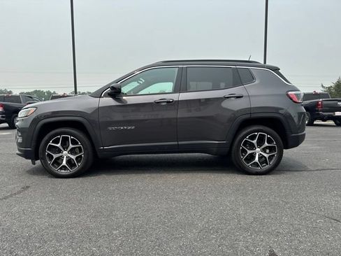 Used 2024 Jeep Compass Limited AWD/4WD image 16