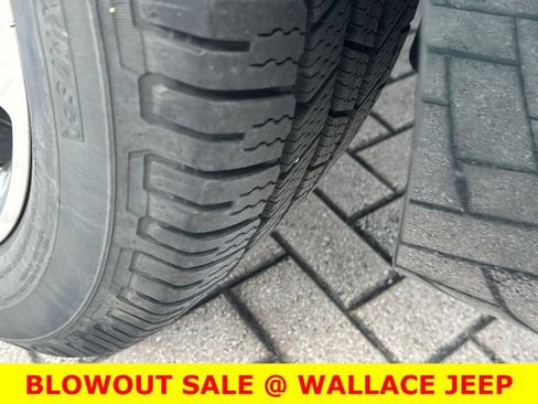 Used 2021 Genesis GV80 2.5T w/ Prestige Package 05 RWD image 11