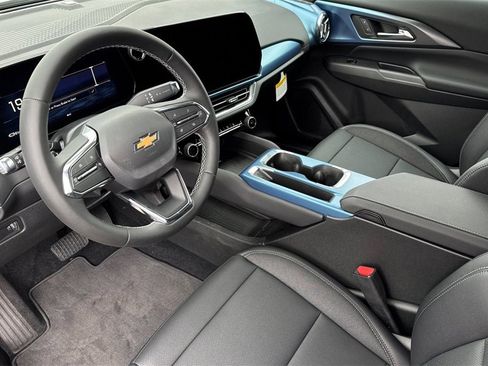 New 2026 Chevrolet Equinox EV LT image 10