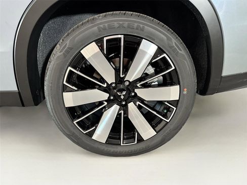New 2026 Mitsubishi Outlander SE FWD image 29