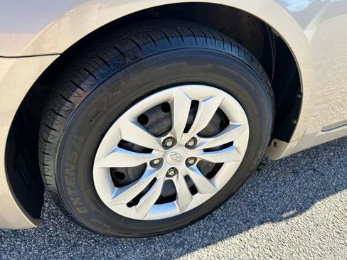 Used 2012 Hyundai Sonata GLS image 35