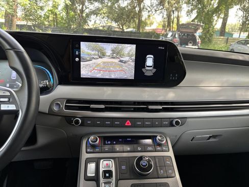 Used 2024 Hyundai Palisade SEL FWD image 17