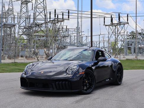 Certified 2025 Porsche 911 Carrera 4 GTS AWD/4WD image 1