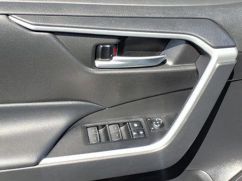 Used 2023 Toyota RAV4 XLE Premium FWD image 33
