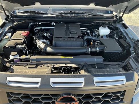 New 2026 Nissan Frontier PRO-4X w/ Tow Package image 12