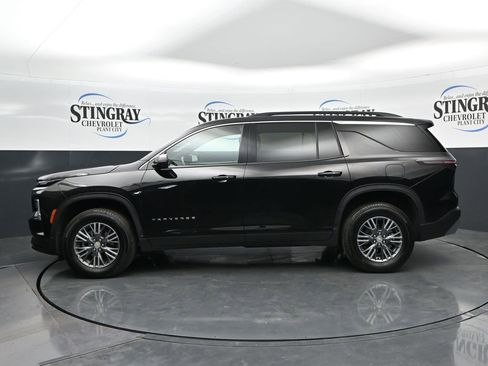 Used 2026 Chevrolet Traverse LT AWD/4WD image 4