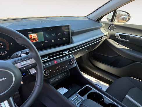 Used 2026 Hyundai Sonata SEL FWD image 23