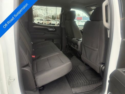 Used 2023 Chevrolet Silverado 1500 LT w/ Z71 Off-Road Package AWD/4WD image 15