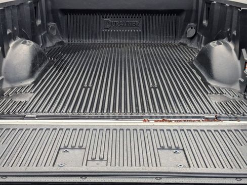 Used 2025 Ford F250 XLT image 7