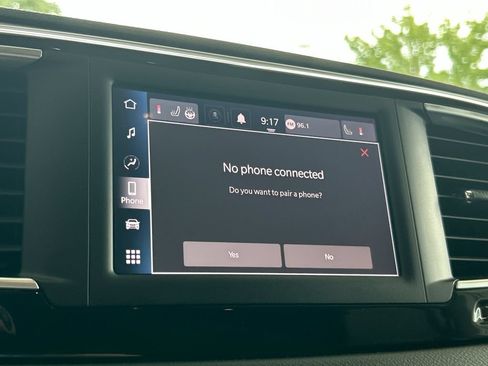 Used 2023 Chrysler Voyager LX FWD image 21