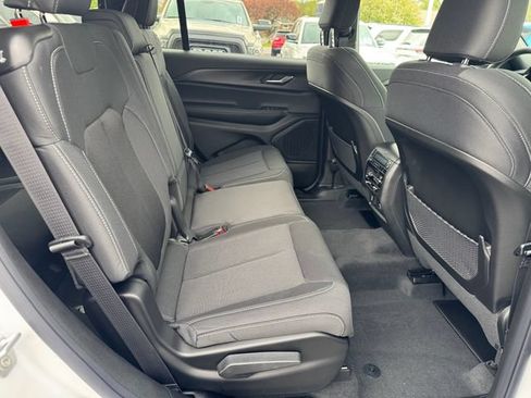 New 2026 Jeep Grand Cherokee L 4WD image 27