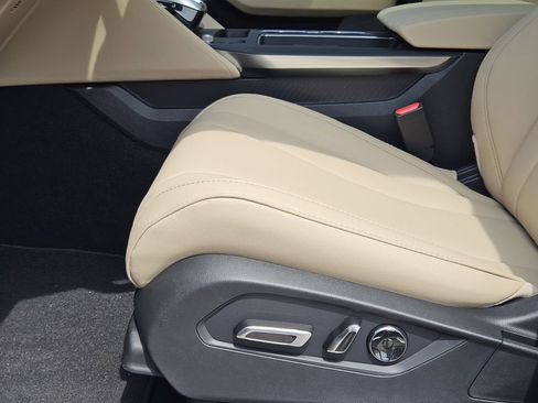 New 2026 Acura MDX SH-AWD image 22