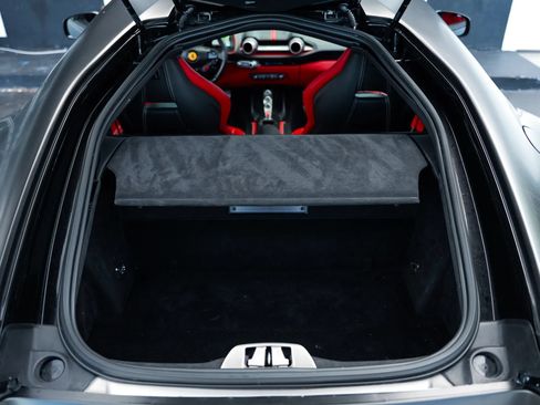 Used 2019 Ferrari 812 Superfast RWD image 47