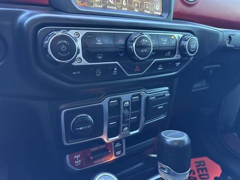 Used 2020 Jeep Gladiator Rubicon image 19