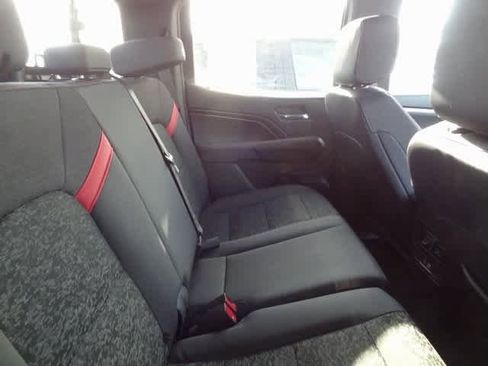 Used 2024 Chevrolet Colorado Z71 w/ Advanced Trailering Package image 8