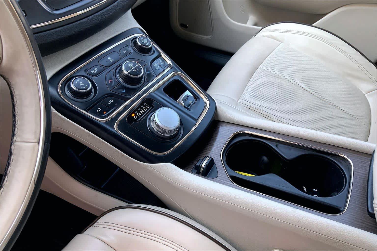 Used 2015 Chrysler 200 C w/ Navigation & Sound Group I FWD image 17