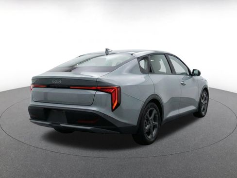 Used 2025 Kia K4 FWD image 9