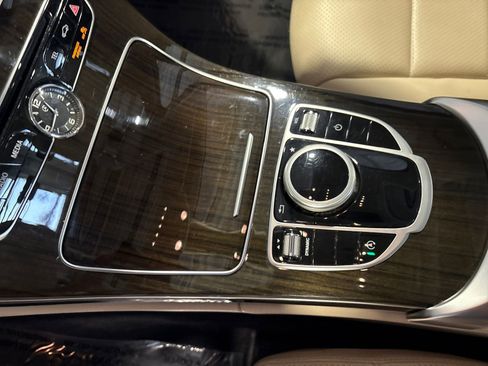 Used 2017 Mercedes-Benz C 300 4MATIC Sedan image 24