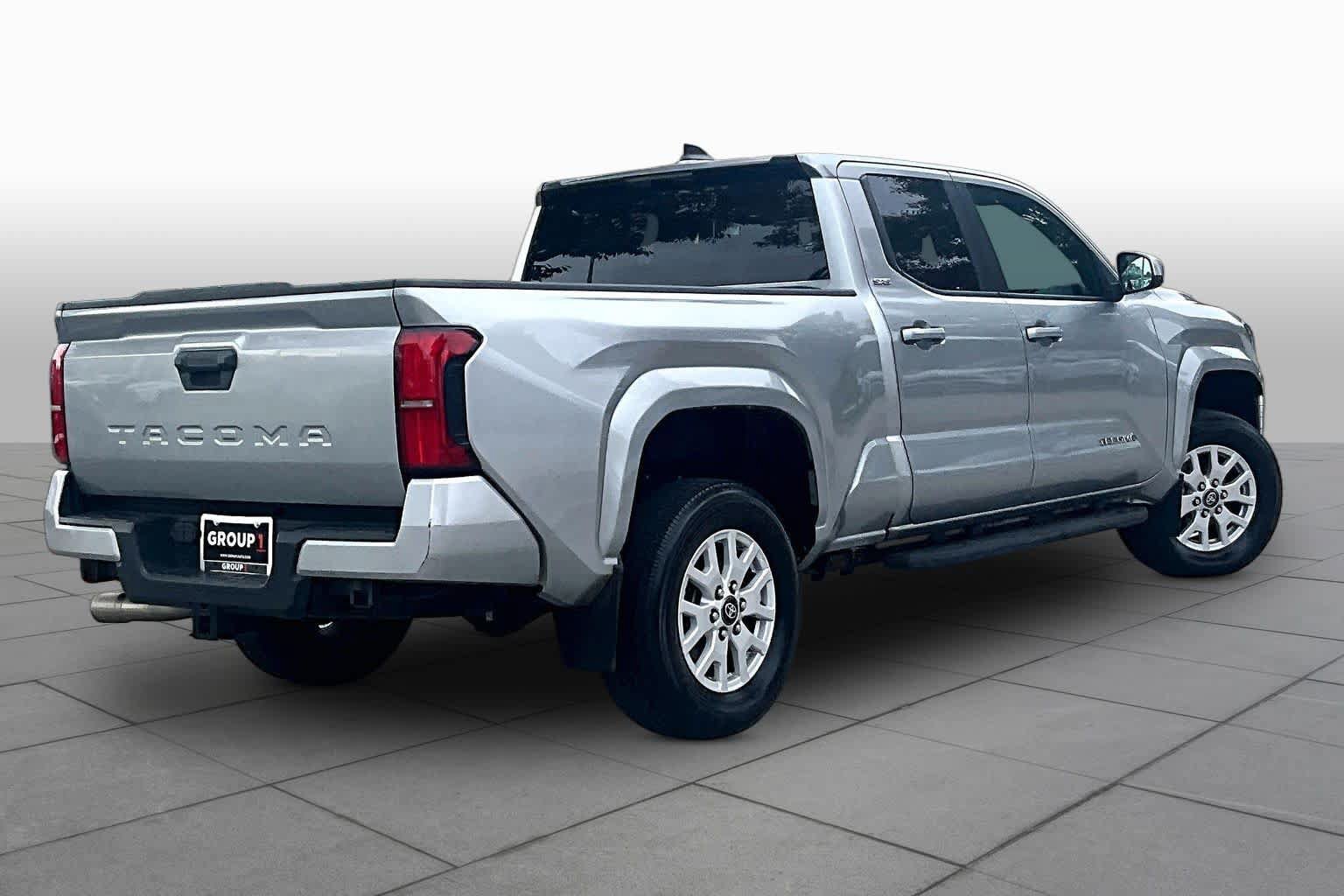 Used 2024 Toyota Tacoma SR5 RWD image 13