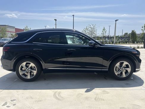 New 2026 Genesis GV70 2.5T Advanced image 2