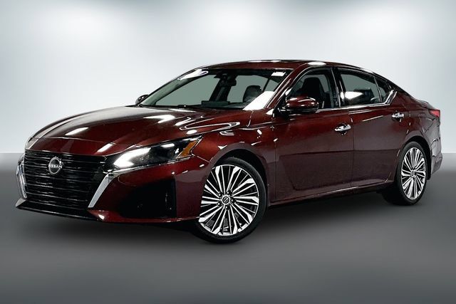 Used 2024 Nissan Altima 2.5 SL FWD image 3