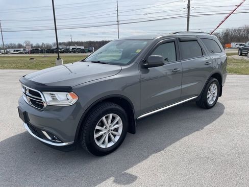 Used 2020 Dodge Durango SXT image 3