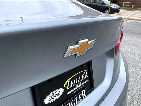 Used 2023 Chevrolet Malibu LT FWD image 31