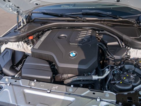 Used 2023 BMW 230i Coupe w/ Convenience Package RWD image 27