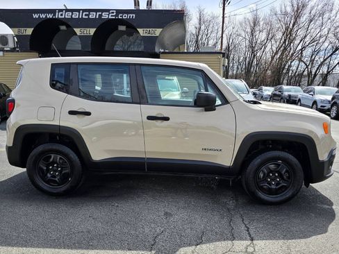 Used 2016 Jeep Renegade Sport w/ Power & Air Group AWD/4WD image 2