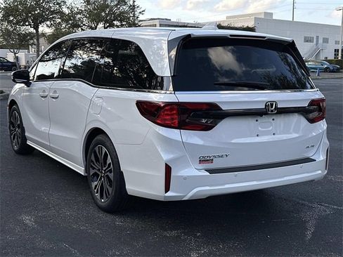 New 2026 Honda Odyssey Elite image 5