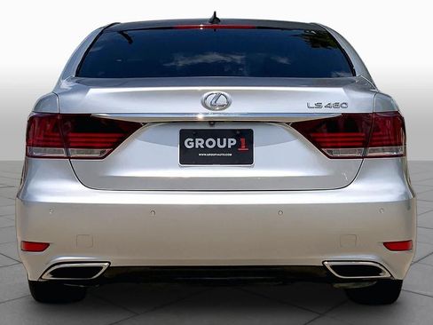 Used 2015 Lexus LS 460 w/ Comfort Package RWD image 5