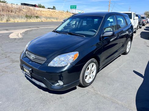 Used 2007 Toyota Matrix XR FWD image 2