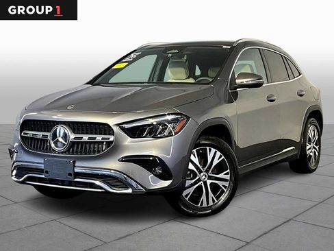 Certified 2026 Mercedes-Benz GLA 250 4MATIC image 1