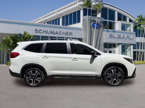 Used 2025 Subaru Ascent Limited AWD/4WD image 8