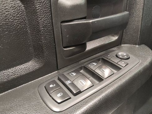 Used 2020 RAM 1500 Tradesman w/ Chrome Appearance Group AWD/4WD image 27
