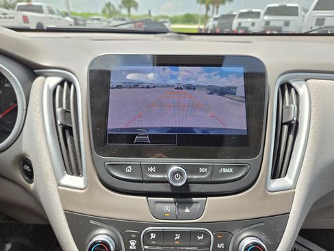 Used 2024 Chevrolet Malibu LT FWD image 38