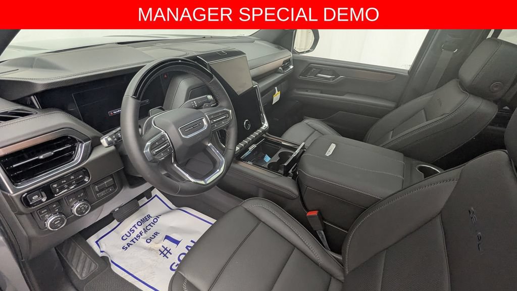 Used 2026 GMC Yukon XL Denali w/ Denali Reserve Package AWD/4WD image 13