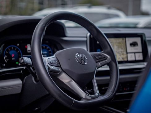 New 2024 Volkswagen Atlas Cross Sport SEL R-Line image 10