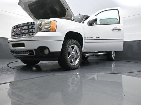 Used 2012 GMC Sierra 2500 Denali AWD/4WD image 41