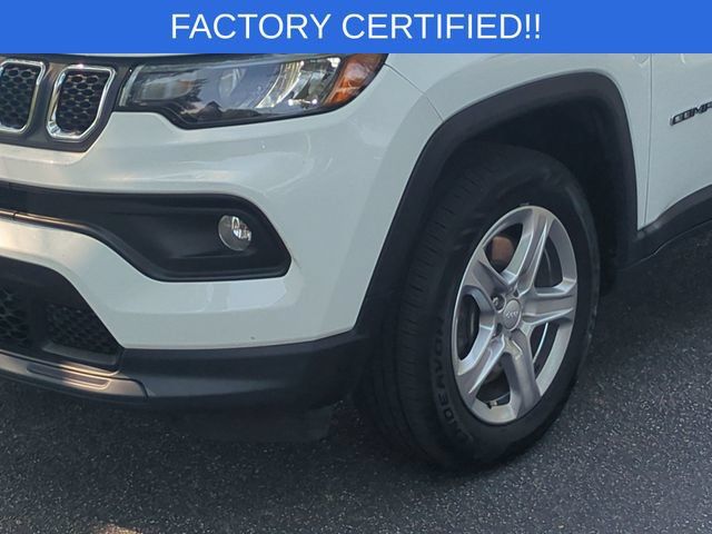 Certified 2024 Jeep Compass Latitude AWD/4WD image 9