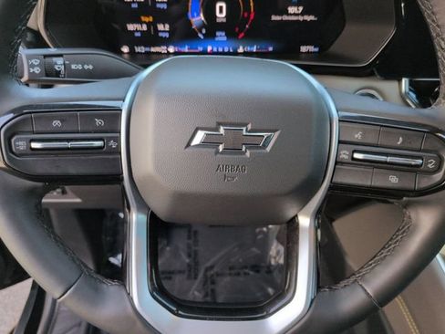 Certified 2024 Chevrolet Colorado ZR2 w/ Technology Package AWD/4WD image 11