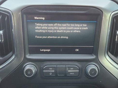 Used 2022 Chevrolet Silverado 1500 LT w/ Z71 Off-Road Package image 5