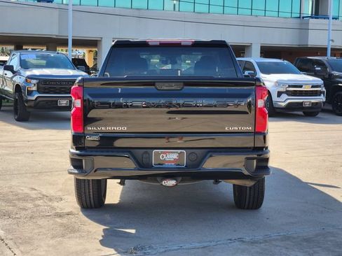 Used 2024 Chevrolet Silverado 1500 Custom RWD image 12