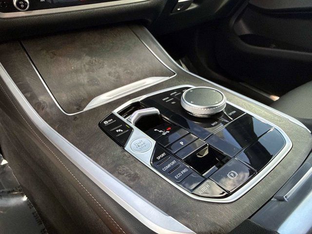 Certified 2024 BMW X5 sDrive40i w/ Premium Package RWD image 29