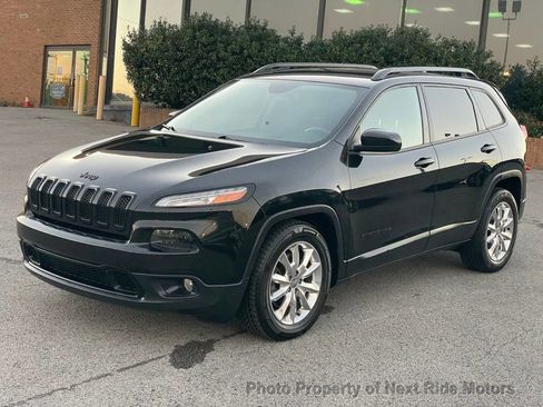 Used 2015 Jeep Cherokee Latitude image 3